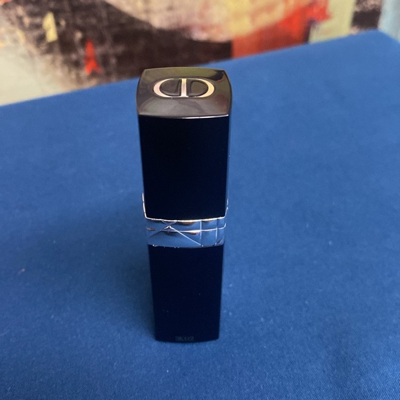 Dior Rouge Dior Forever Liquid Lacquer Lipstick in 720 Icone - Picture 2 of 3